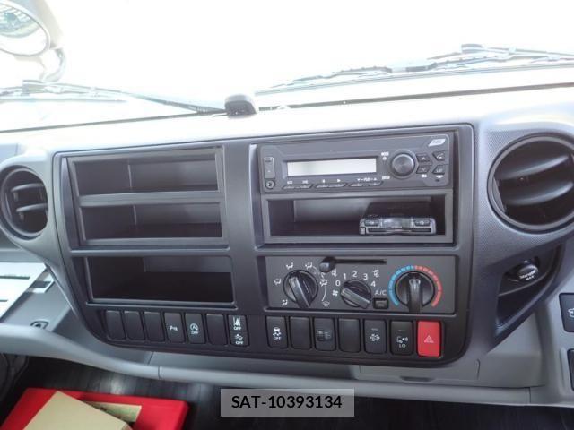 Hino DUTRO 2026-02 8561718-13