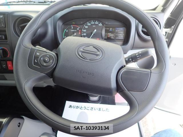 Hino DUTRO 2026-02 8561718-17