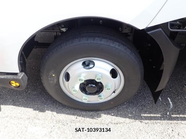Hino DUTRO 2026-02 8561718-21