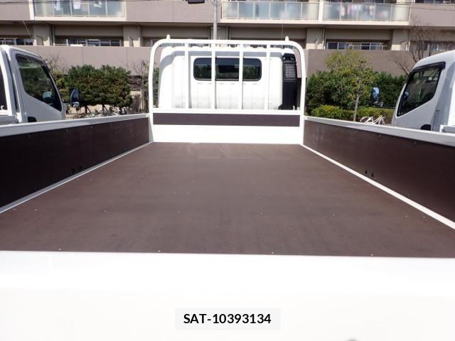 Hino DUTRO 2026-02 8561718-6