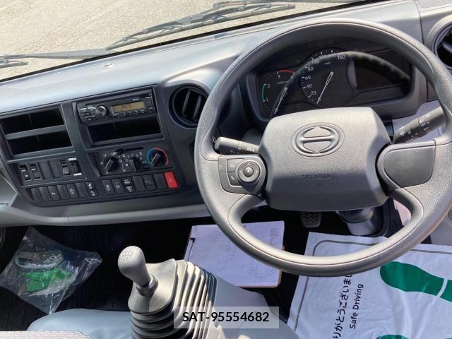 Hino DUTRO 2025-10 8561715-19