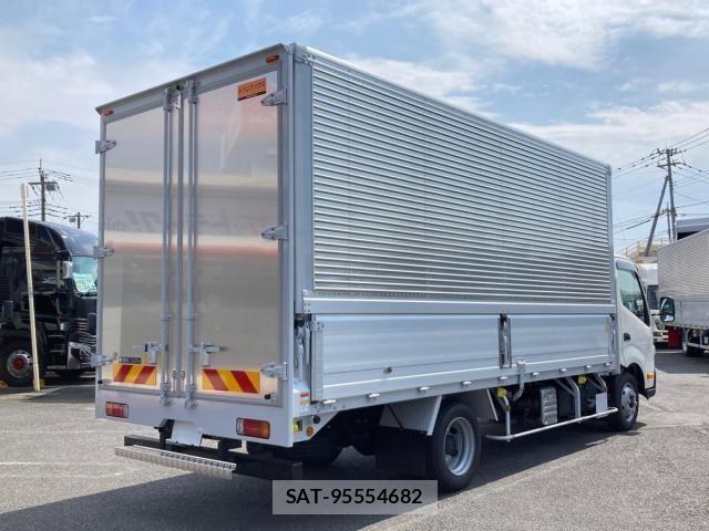 Hino DUTRO 2025-10 8561715-2