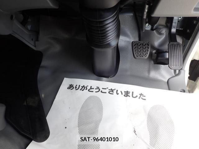 Hino DUTRO 2026-02 8561721-22
