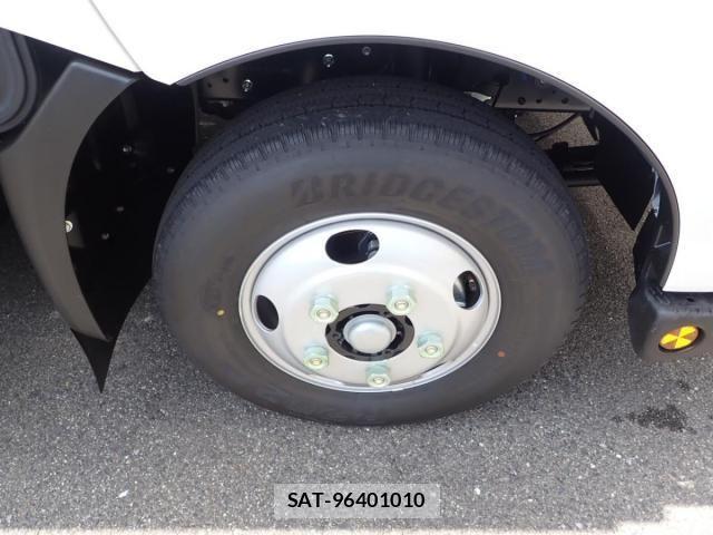 Hino DUTRO 2026-02 8561721-27