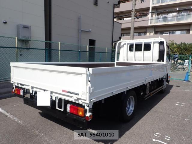 Hino DUTRO 2026-02 8561721-3