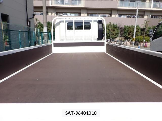 Hino DUTRO 2026-02 8561721-6