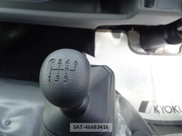 Hino DUTRO 2025-09 8626537-24