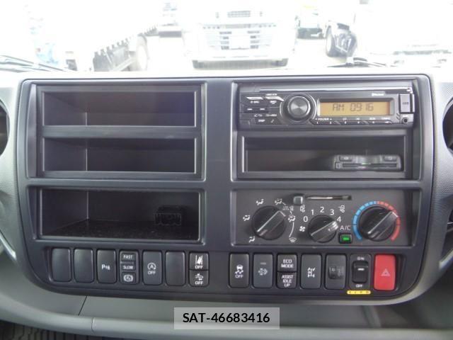 Hino DUTRO 2025-09 8626537-27