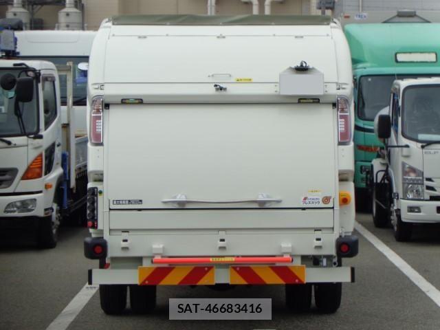 Hino DUTRO 2025-09 8626537-5