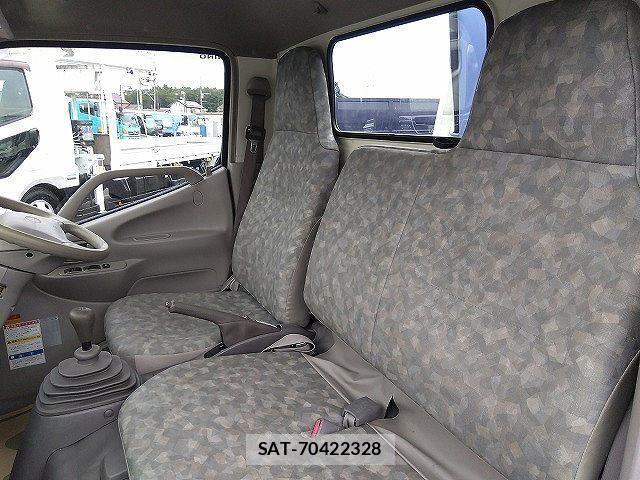 Hino DUTRO 2008-08 8626554-13
