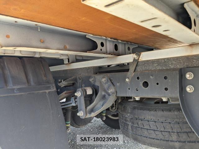 Hino DUTRO 2019-09 8626553-18