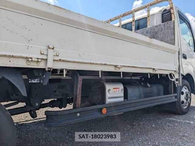 Hino DUTRO 2019-09 8626553-27