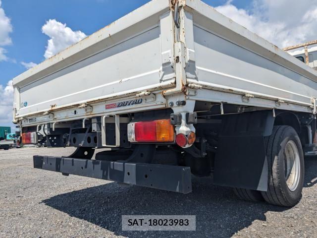 Hino DUTRO 2019-09 8626553-5