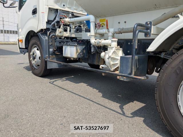 Hino DUTRO 2021-04 8626542-9