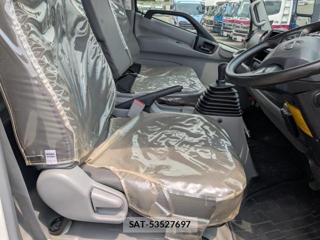 Hino DUTRO 2021-04 8626542-26