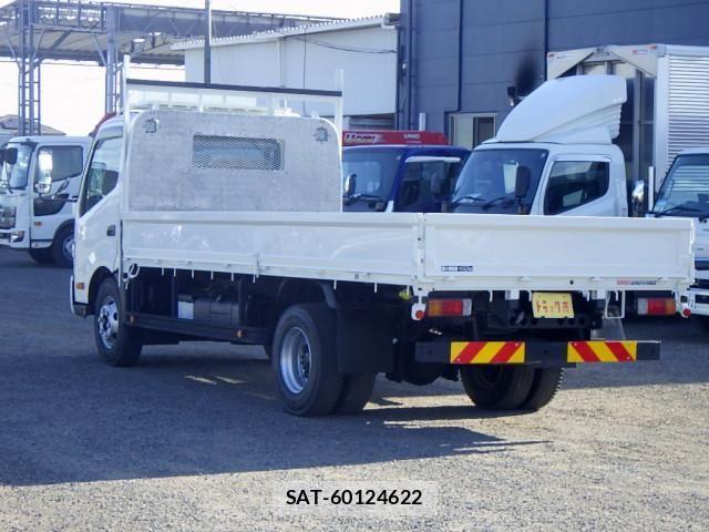 Hino DUTRO 2022-02 8626547-24