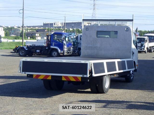 Hino DUTRO 2022-02 8626547-25