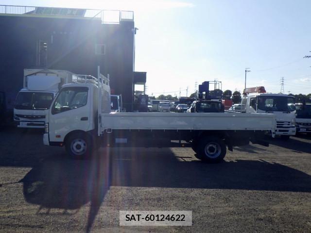 Hino DUTRO 2022-02 8626547-3