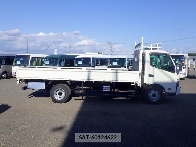 Hino DUTRO 2022-02 8626547-4