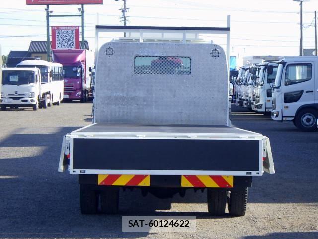 Hino DUTRO 2022-02 8626547-6