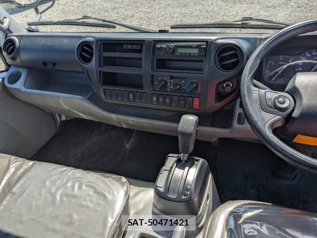 Hino DUTRO 2019-10 8626551-25