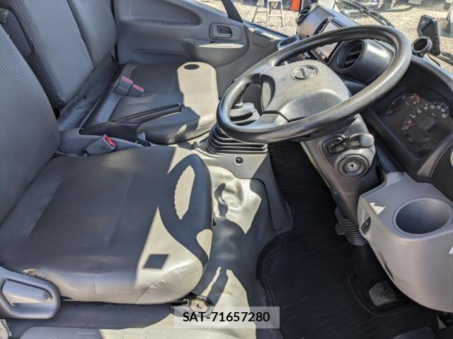 Hino DUTRO 2015-07 8626558-20