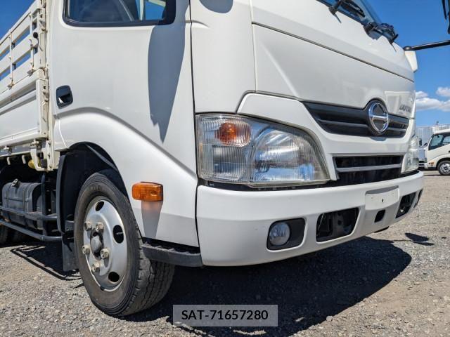 Hino DUTRO 2015-07 8626558-26