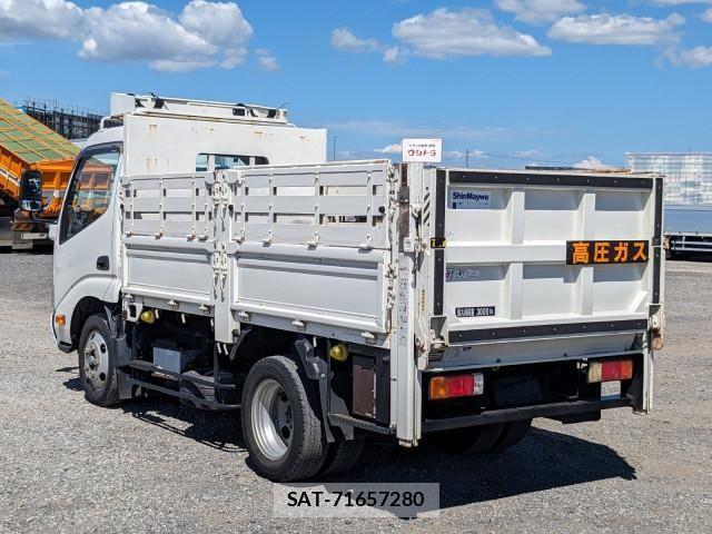 Hino DUTRO 2015-07 8626558-2