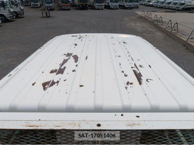 Hino DUTRO 2011-04 8626564-12