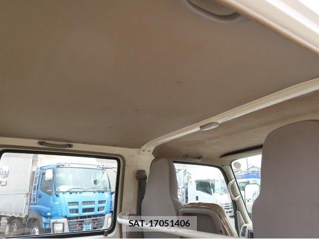Hino DUTRO 2011-04 8626564-15