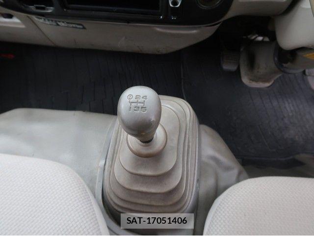 Hino DUTRO 2011-04 8626564-18