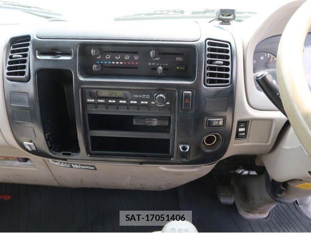 Hino DUTRO 2011-04 8626564-19