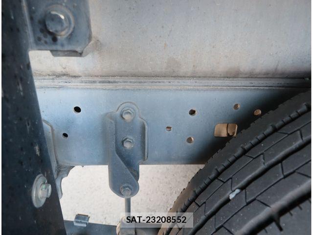 Hino DUTRO 2018-01 8626555-18