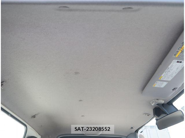 Hino DUTRO 2018-01 8626555-25