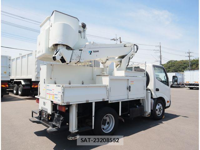 Hino DUTRO 2018-01 8626555-2