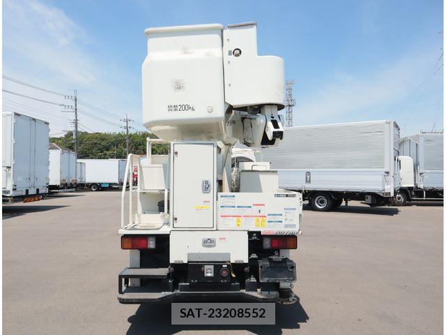 Hino DUTRO 2018-01 8626555-3