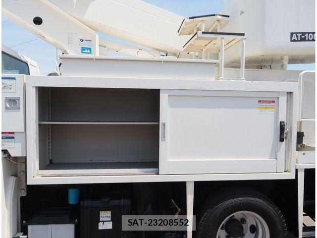 Hino DUTRO 2018-01 8626555-7