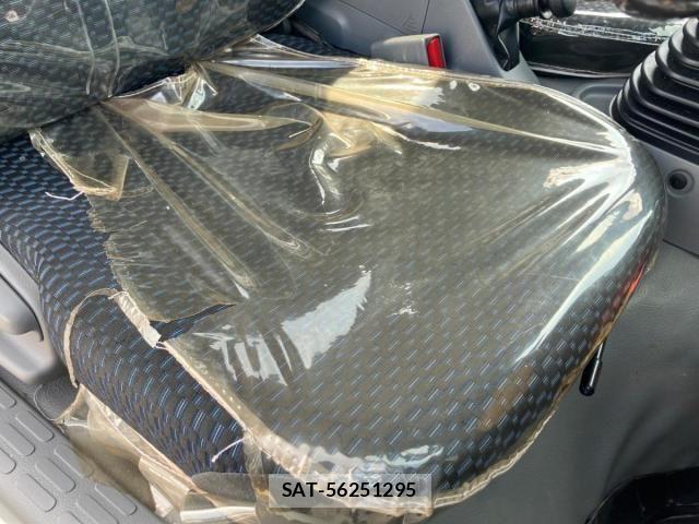 Hino DUTRO 2020-03 8626545-18