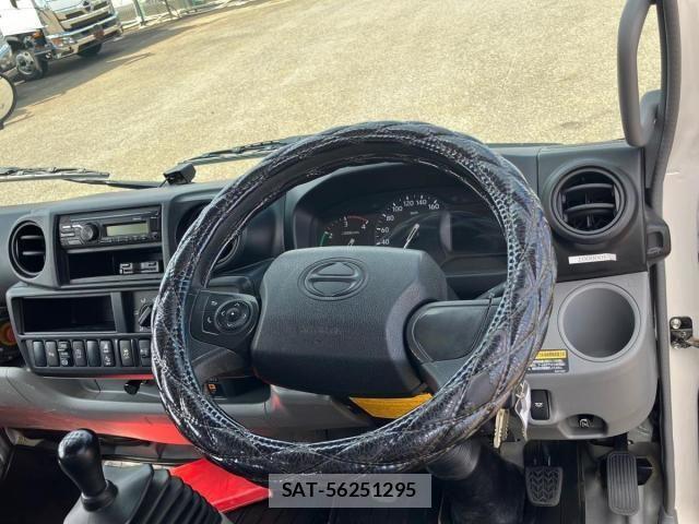 Hino DUTRO 2020-03 8626545-20