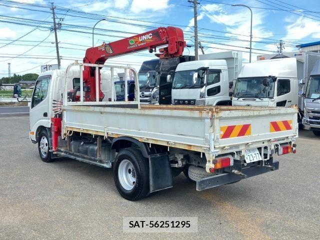 Hino DUTRO 2020-03 8626545-3