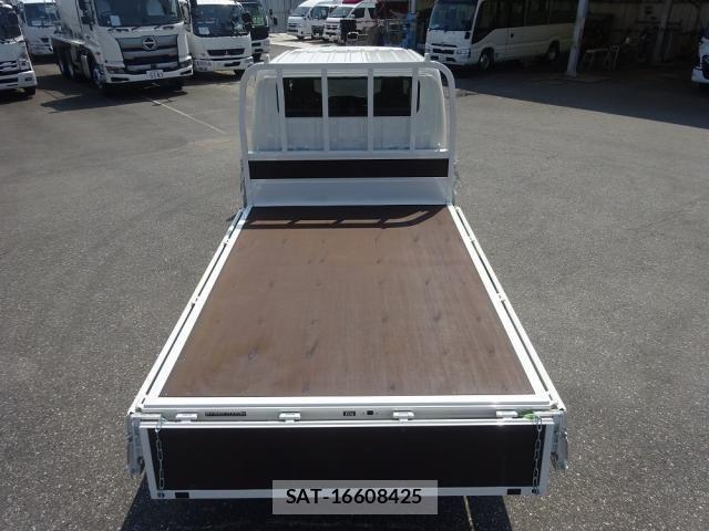 Hino DUTRO 2025-12 8626541-14