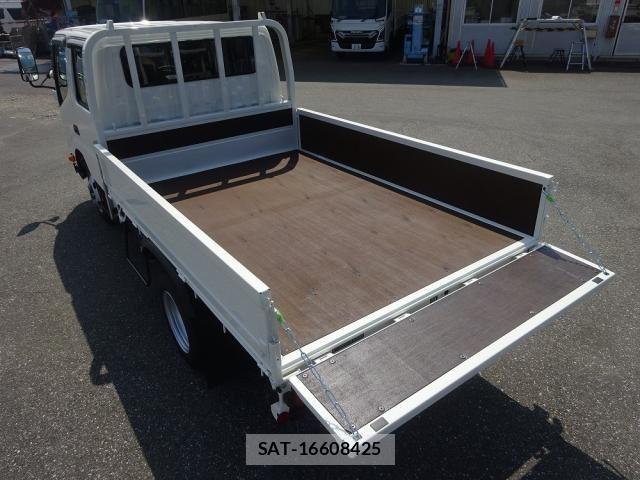 Hino DUTRO 2025-12 8626541-15