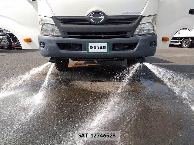Hino DUTRO 2013-05 8626557-10