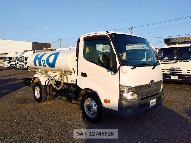Hino DUTRO 2013-05 8626557-2