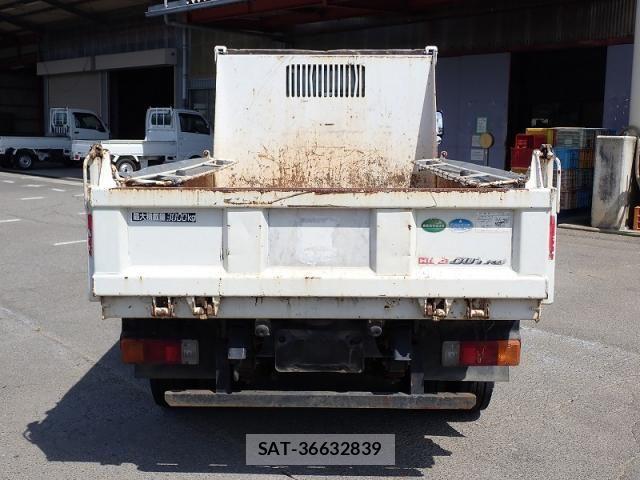 Hino DUTRO 2013-12 8626563-5