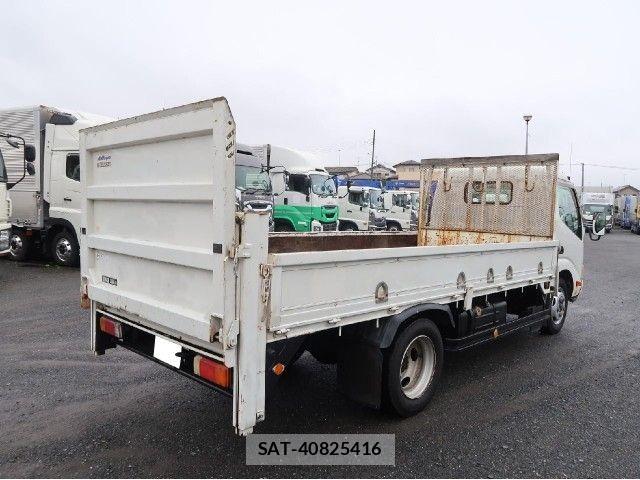 Hino DUTRO 2011-01 8626560-1
