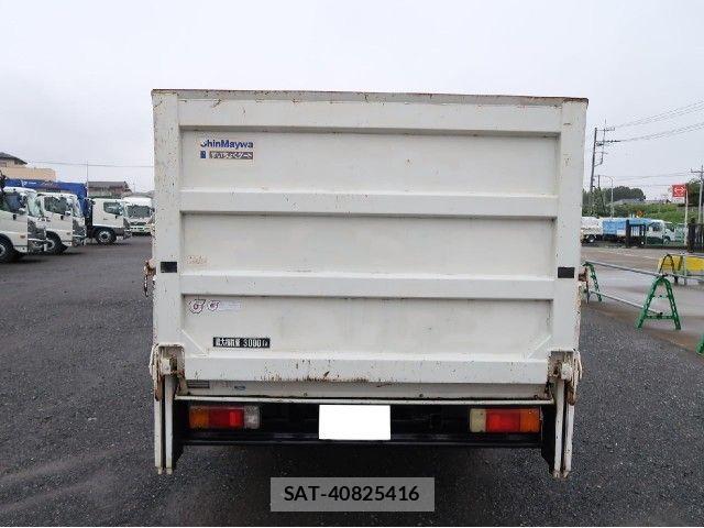 Hino DUTRO 2011-01 8626560-5