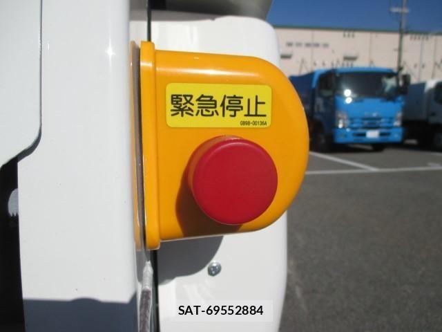 Hino DUTRO 2025-10 8626538-15