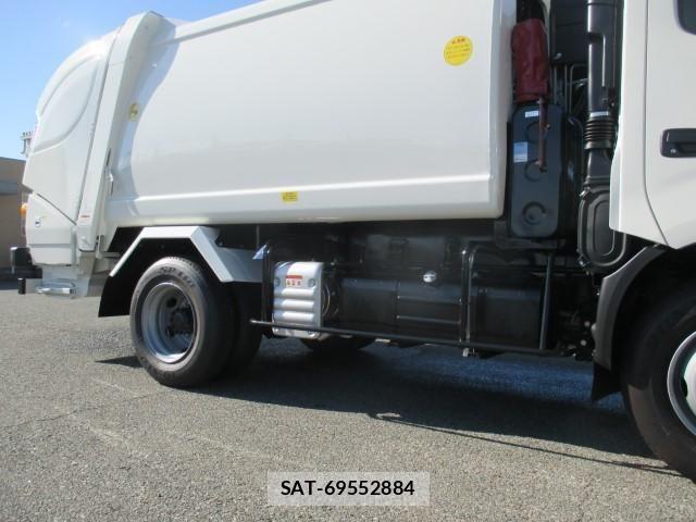 Hino DUTRO 2025-10 8626538-16
