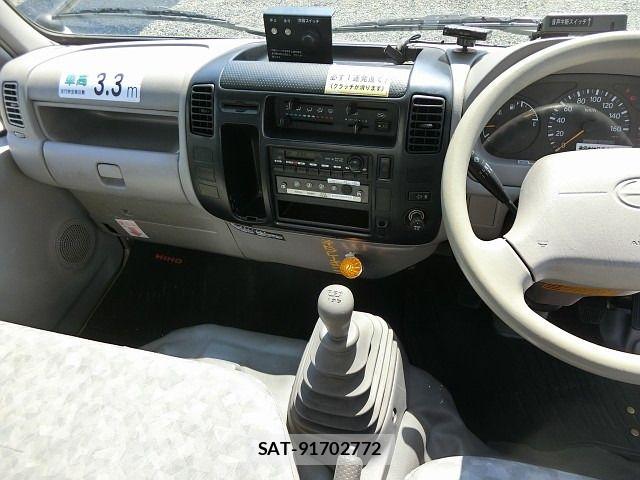 Hino DUTRO 2009-06 8626565-17